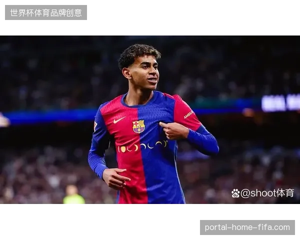 亚马尔展现超强适应性，弗里克将其作为战术后手屡次在僵局中改变战局